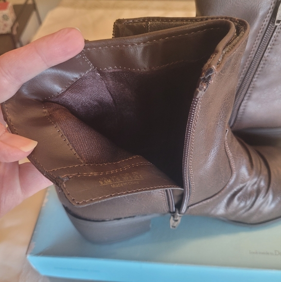 Life Stride Women's Ankle Boots Size 9.5 M "Watchful" Dark Brown Lined Comfy NWT - Picture 5 of 12